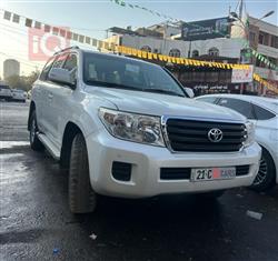 تۆیۆتا لاند کروزەر